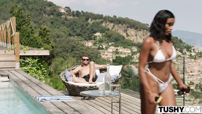 Lovely Tourist Samantha Ditches Bf for Anal Adventure