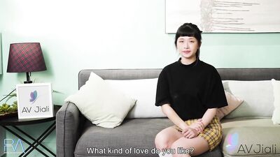 Taiwan angel Miss Han Yan comes to get interviewed but ends up naked sucking cock 4K