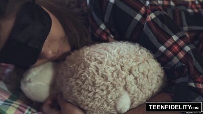 TEENFIDELITY - Stepdad Creampies Blindfolded Shyla Ryder