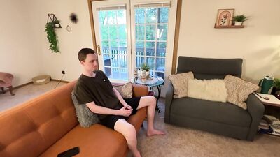 Horny Slut Convinces Roommate's Boyfriend Her Pussy is Better - PART 2