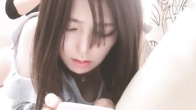 Japanese Amateur Hentai Sex♡Undress her and just insert her.
