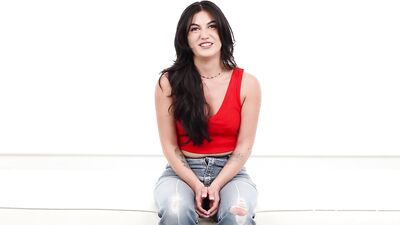 Hot Receptionist Likes Being Bossed Around