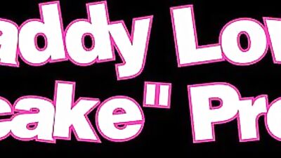 Stepdaddy Loves My Cupcake Present, Scene #01