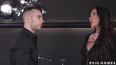 BAMBOLA And Her Therapist Play Doctor