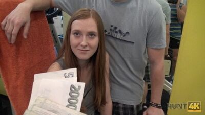HUNT4K. Naive gym bunny has sex with rich male instead