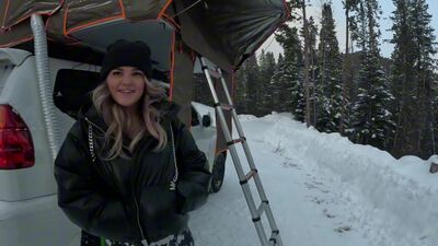 Slutty stranger seduces me in her tent while my gf is asleep - Venessas Butt