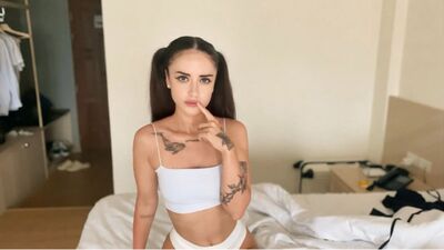Hot Russian 18-year-old gets creampied in hotel room POV