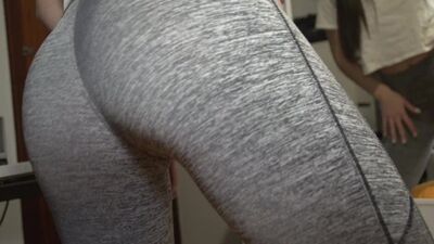 teen masturbating and showing her panties