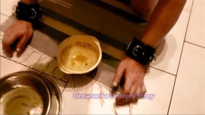 VOST engl - Cet inférieur soumis nu et chaste à droit au reste.