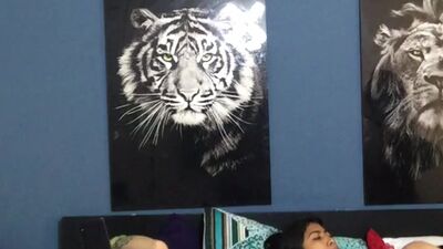 I masturbate my stepsister in the presence of her horny girlfriend