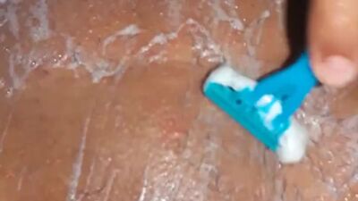 Hot Model Lucy Shaving Hairy pussy ටික්ටොක් වේස බඩුව කිම්බෙ මයිල් බානවා ලීක්