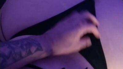 Mamei e engoli todinho o pau gostoso do meu amigo ????????