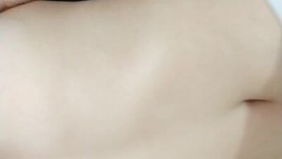 ruivinha gostosa e perfeita quer ver mais?