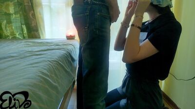 QUESTO non fa per ME: ammanettata e sborrata IN GOLA