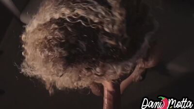 Jovem Vagabunda e Loira é fodida profundo por GIGANTESCO pau