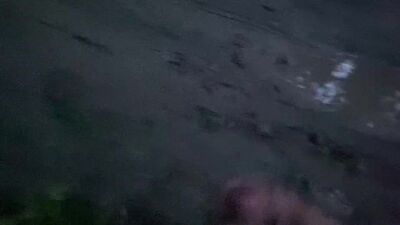 Когда внезапно захотелось подрочить, а дома мама