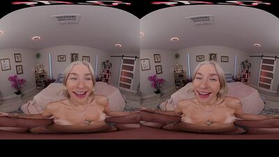 FuckPassVR - Emma Rosie drops to her knees and deepthroats your cock in this filthy Syracuse bar VR fuck