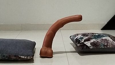 Midiendo mi polla xxl