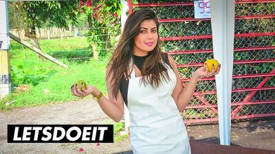 Curvy Colombian MILF Picked Up for Raunchy Drilling - LATINA MILF