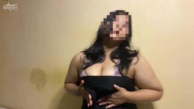 Aku lagi sange terpaksa harus melakukannya sendiri