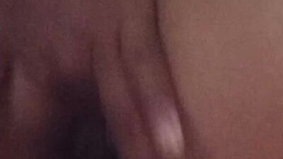 Toda mojada en cuatro