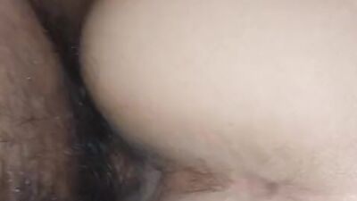 El culo rico de mi novia en mi cuarto de mi casa.