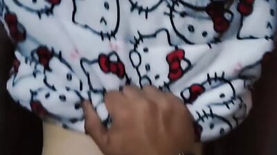 Encontré a mi hijastra en tinder y le di sexo duro de perrito y garganta profunda