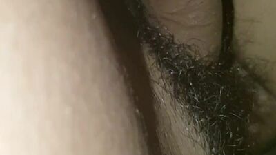 Vine a ver televisión y termine mamando verga