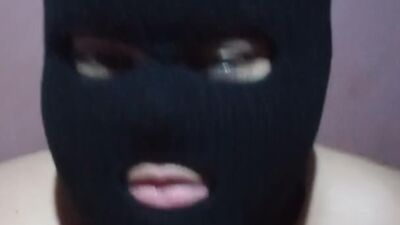 Tocándose las tetas