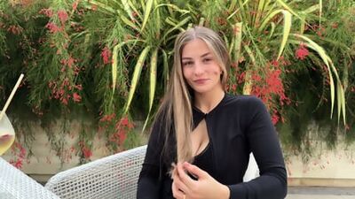 Married Amateur Babe Meets A Stranger