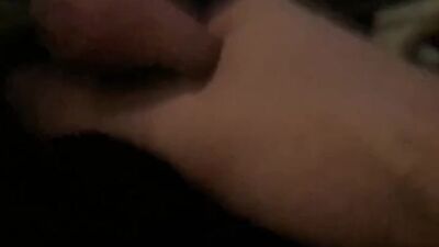 Masturbation dans sa culotte noir