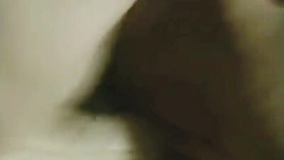MILF en manque de bite se fais jouir comme une salope avec ses jouets - Couple Réel Amateur MretMme