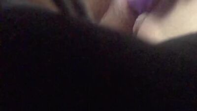 Catches creamy pussy cumming
