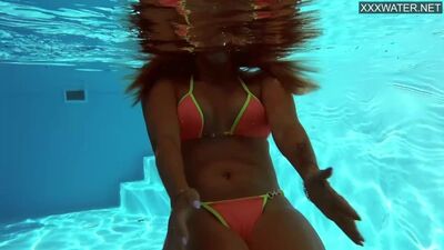 Anita rover enjoys a steamy solo underwater session with her perky tits and long hair