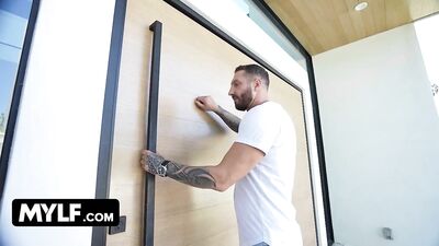 Milfty's Same Day Service: Chloe Amour & Quinton James get dirty with a kinky plumber