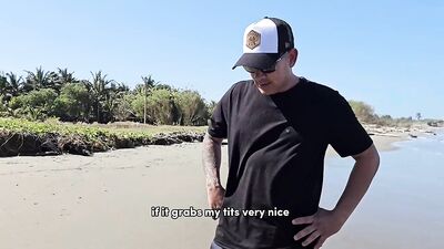 I seduce a street vendor to fuck with me on the beach in Cartagena kourtney_love