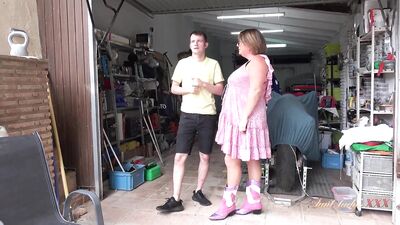 AuntJudysXXX - Busty Amateur Cougar Jojo Seduces the Mechanic