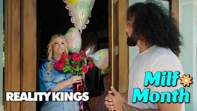 REALITY KINGS - Blonde MILF Jenna Starr Just Wants A Big Hard Dick To Ride For Mother's Day