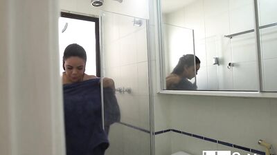 AUXILIO tremendous woman subdues a poor gas fitter