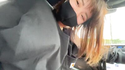 女子大生が彼シャツワンピースでノーパン買い物デート♡ホテルまで我慢できずにそのまま野外カーセックスで大量中出し♡RYO＆YUU♡素人カップル/パイパン/美少女/10代/野外露出/スタイル抜群/スマホ